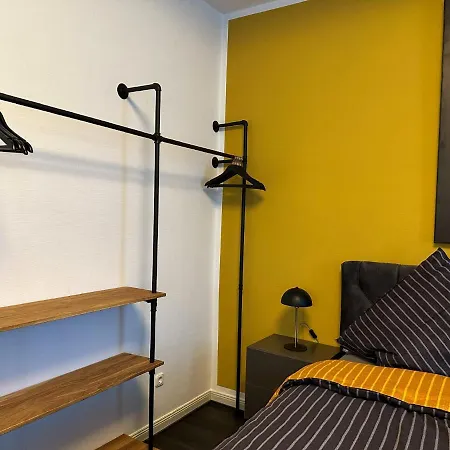 Bee Design + Zentral + Küche + Parken Apartment *