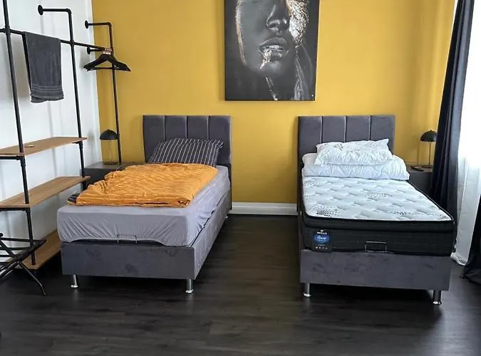 Bee Design + Zentral + Kueche + Parken 아파트 베츨러